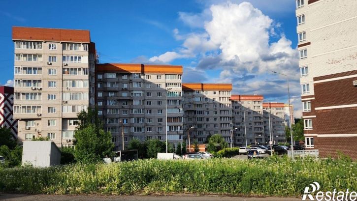 4-комн квартира Красногеройская улица, 60,  д. 60