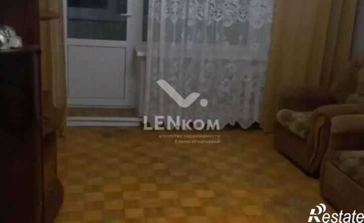 2-комн квартира Сарапул, улица Седельникова, 111