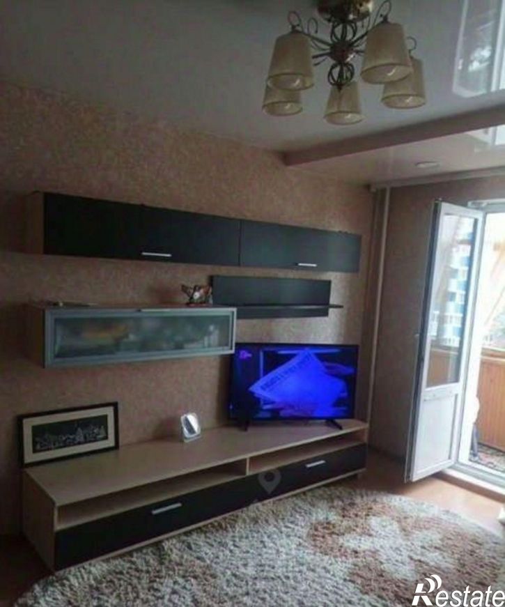 3-комн квартира улица Сабурова,дом 13а