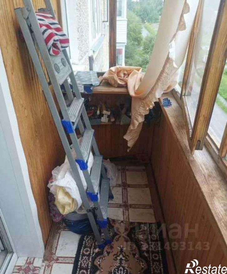 3-комн квартира улица Сабурова,дом 13а