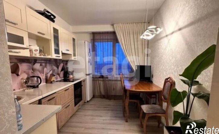 2-комн квартира Ижевск, улица Героя России Ильфата Закирова, 28