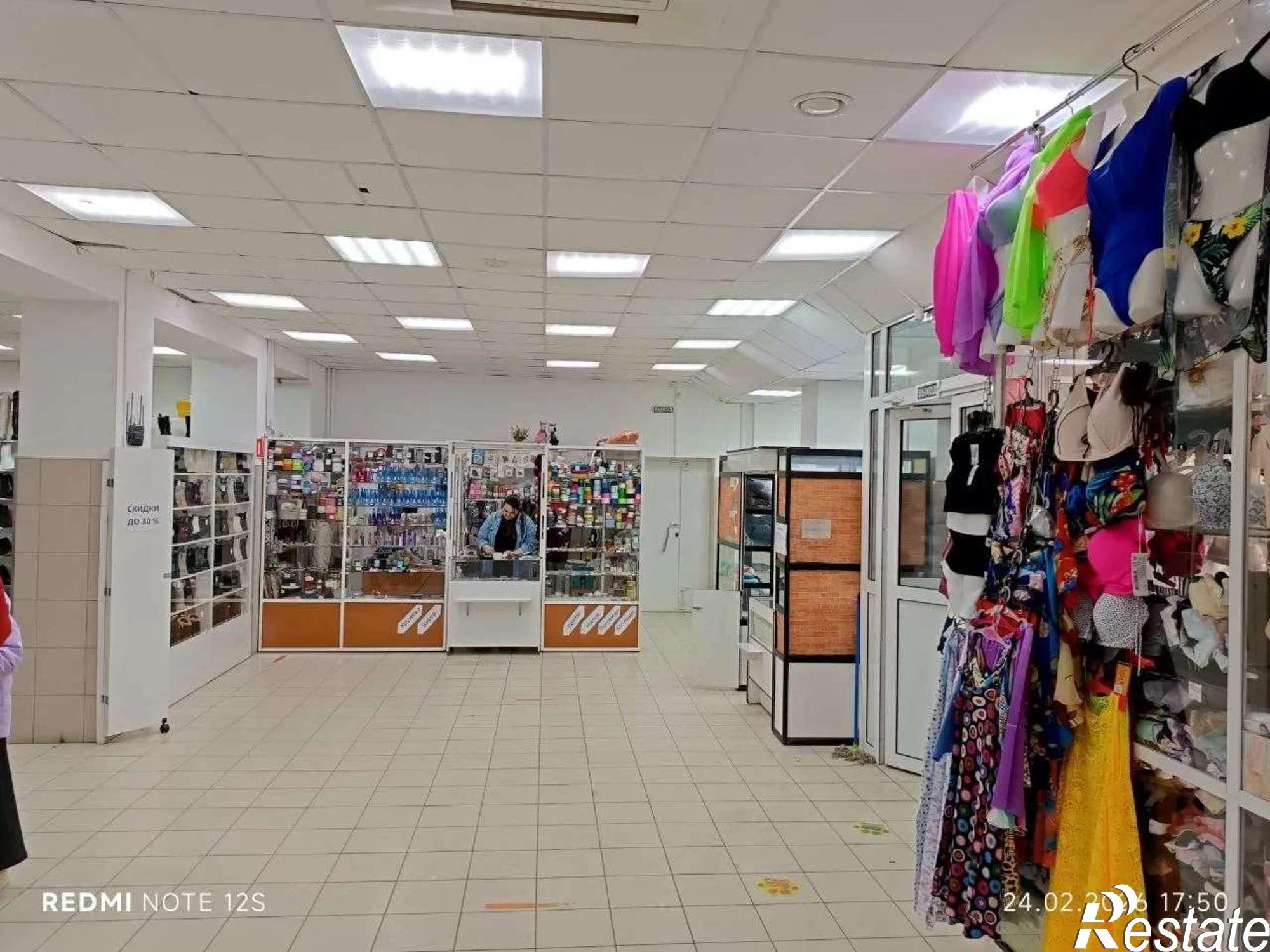 Купить торговое помещение за 15 000 000 рублей на Революции улица, 15
