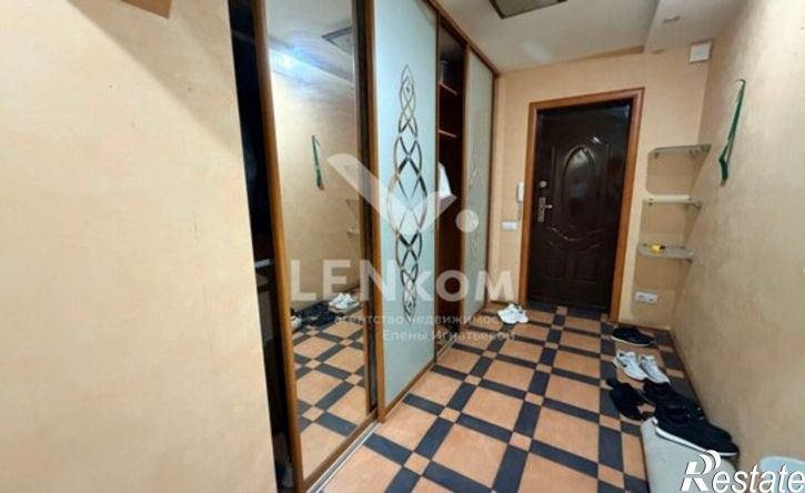 3-комн квартира Ижевск, Первомайская улица, 52