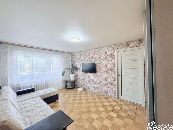 3-комн квартира Ижевск, улица Труда, 2