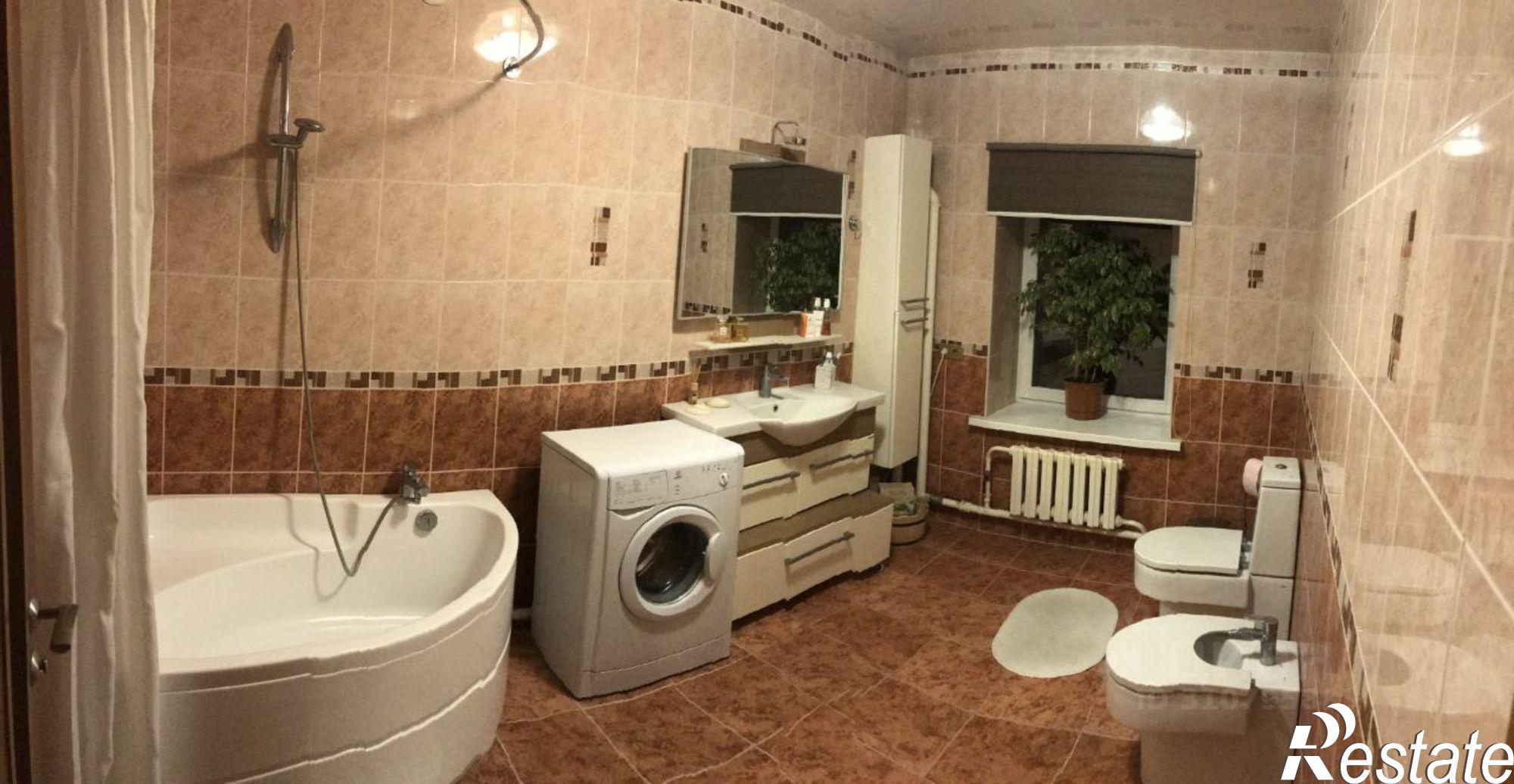 Купить дачу, дом, коттедж за 12 000 000 рублей на улица 8 Марта, 23
