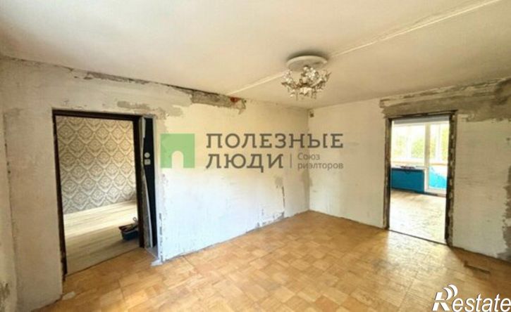 4-комн квартира Ижевск, Молодёжная улица, 36
