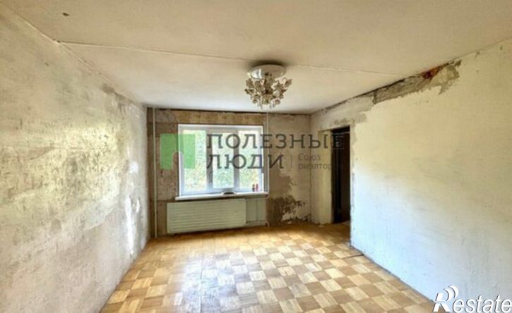 4-комн квартира Ижевск, Молодёжная улица, 36