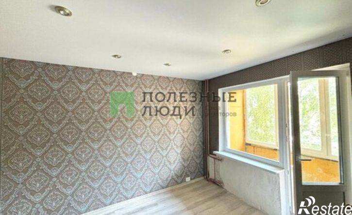 4-комн квартира Ижевск, Молодёжная улица, 36