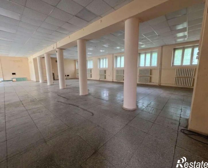 Торговое помещение Революции улица, 15