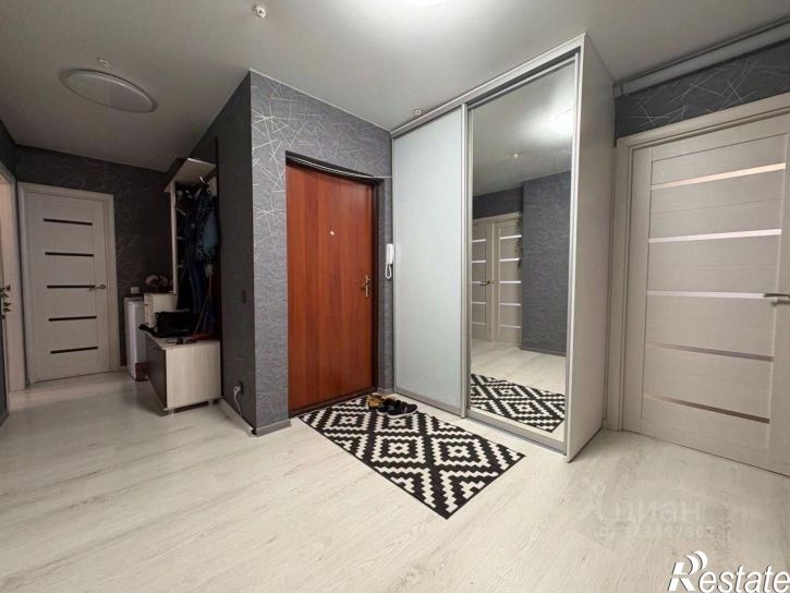 3-комн квартира улица Героя России Ильфата Закирова, 21,  д. 21