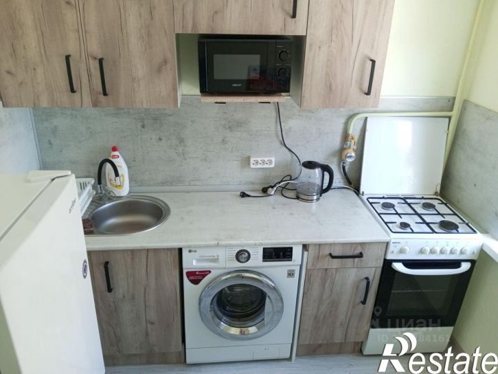 1-комн квартира улица Оружейника Драгунова, 54,  д. 54