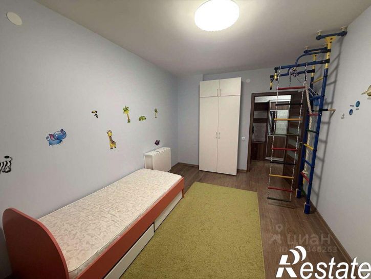 3-комн квартира улица Софьи Ковалевской, 4,  д. 4
