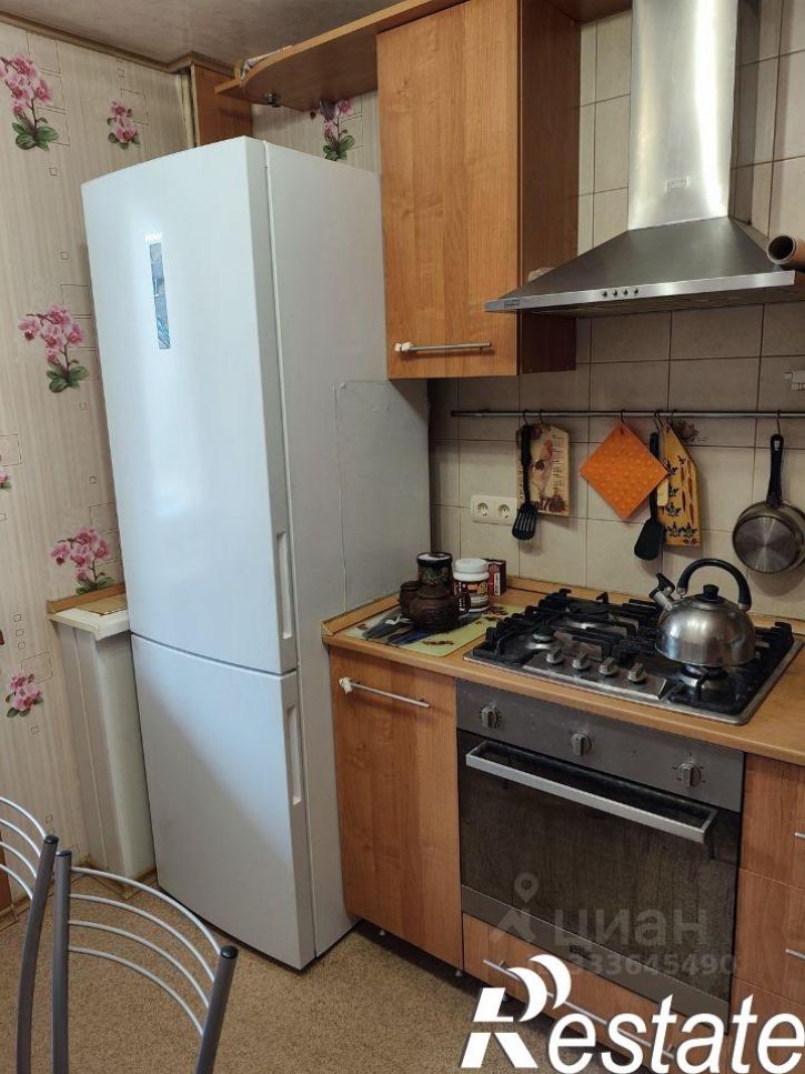 3-комн квартира Камбарская улица, 37,  д. 37