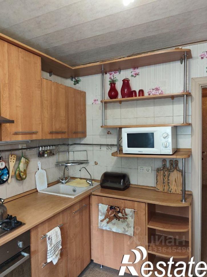 3-комн квартира Камбарская улица, 37,  д. 37