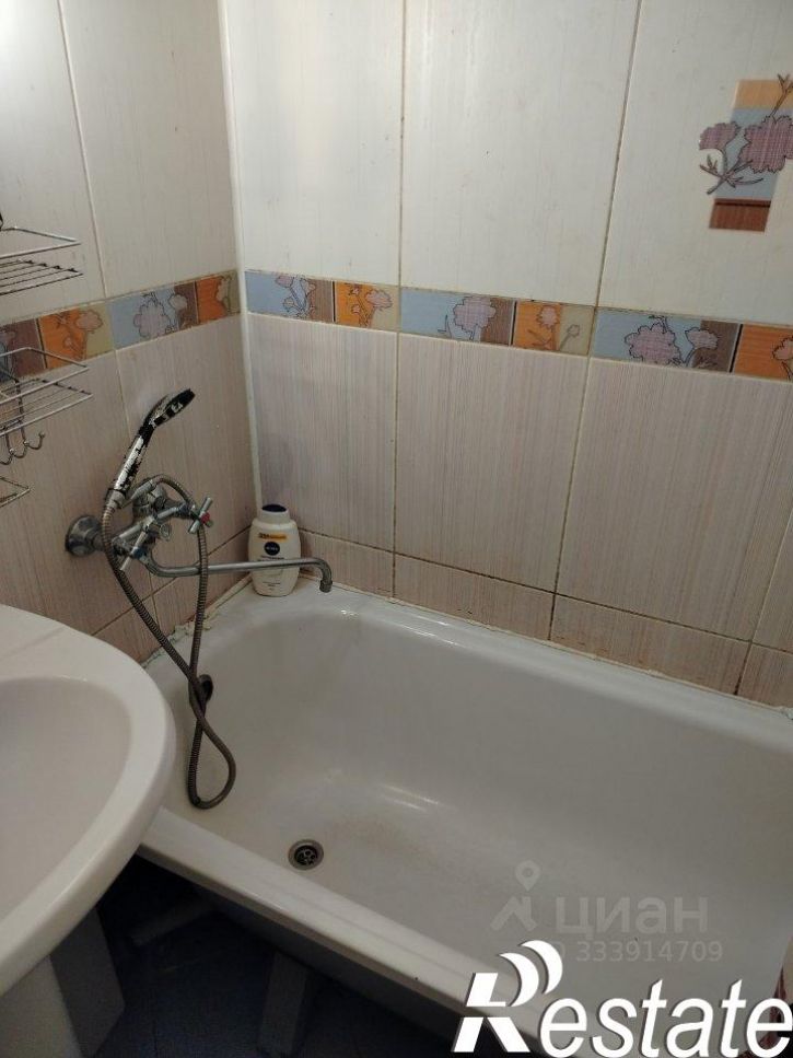 2-комн квартира улица Воровского, 126,  д. 126