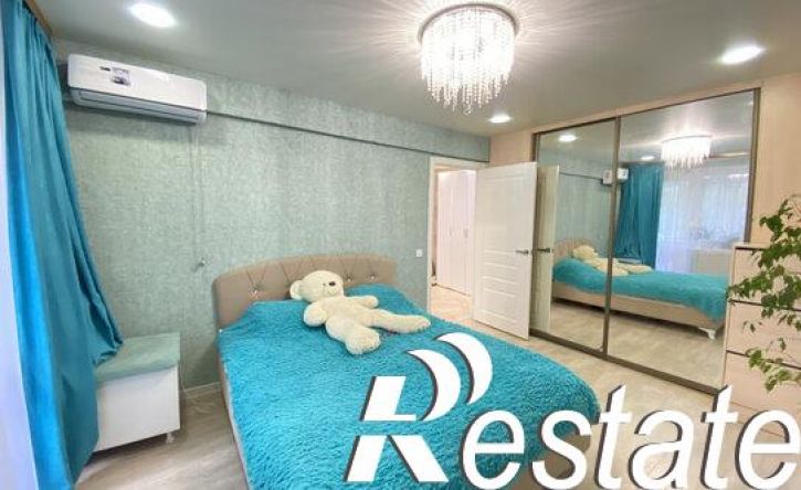4-комн квартира улица Луначарского, 26,  д. 26