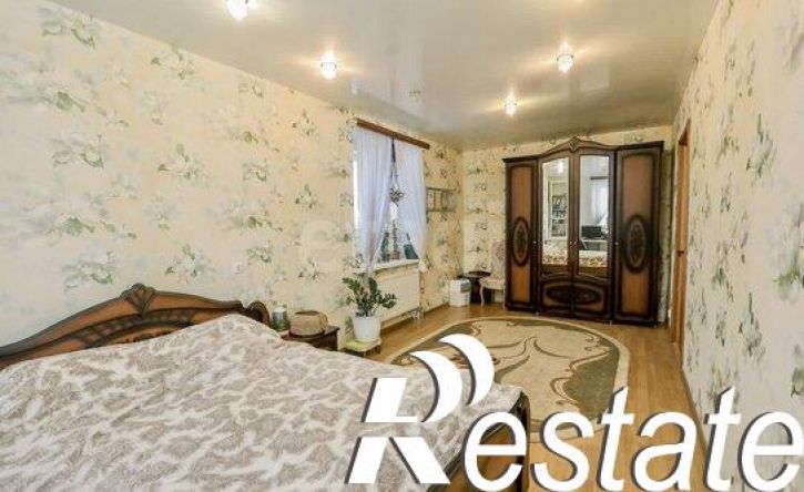 3-комн квартира улица Холмогорова, 59,  д. 59