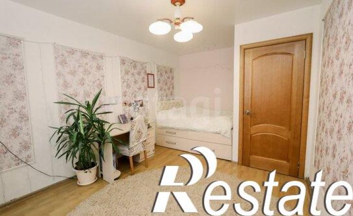 3-комн квартира улица Холмогорова, 59,  д. 59