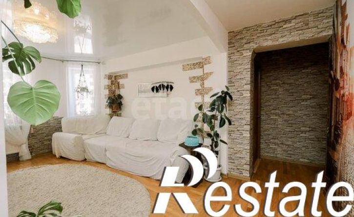 3-комн квартира улица Холмогорова, 59,  д. 59