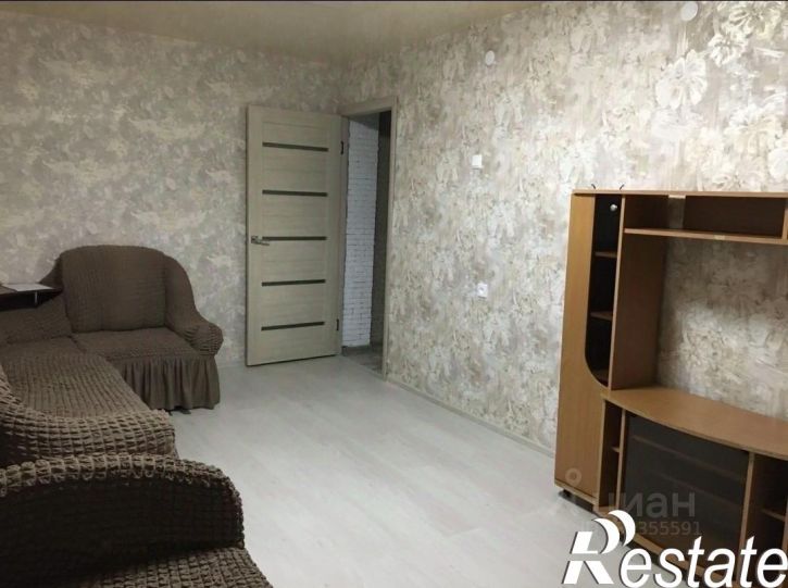2-комн квартира улица Петрова, 12,  д. 12