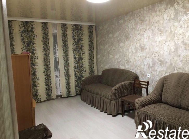 2-комн квартира улица Петрова, 12,  д. 12