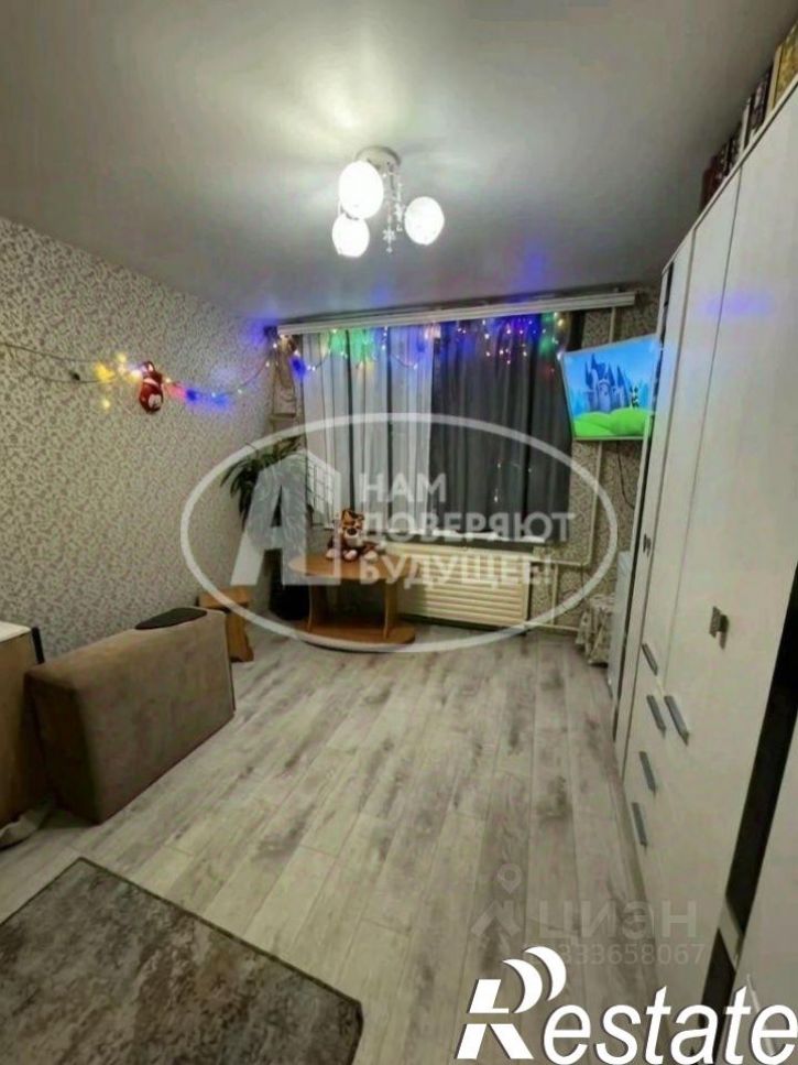 Комната улица Холмогорова, 11В,  д. 11В