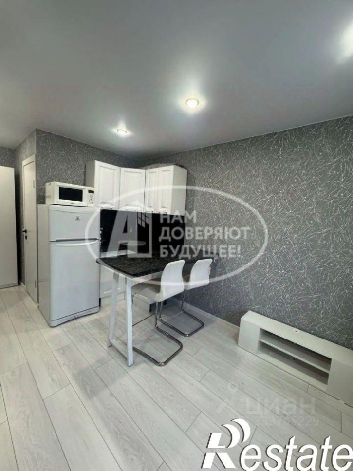 1-комн квартира улица Холмогорова, 11В,  д. 11В