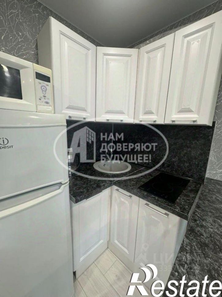 1-комн квартира улица Холмогорова, 11В,  д. 11В