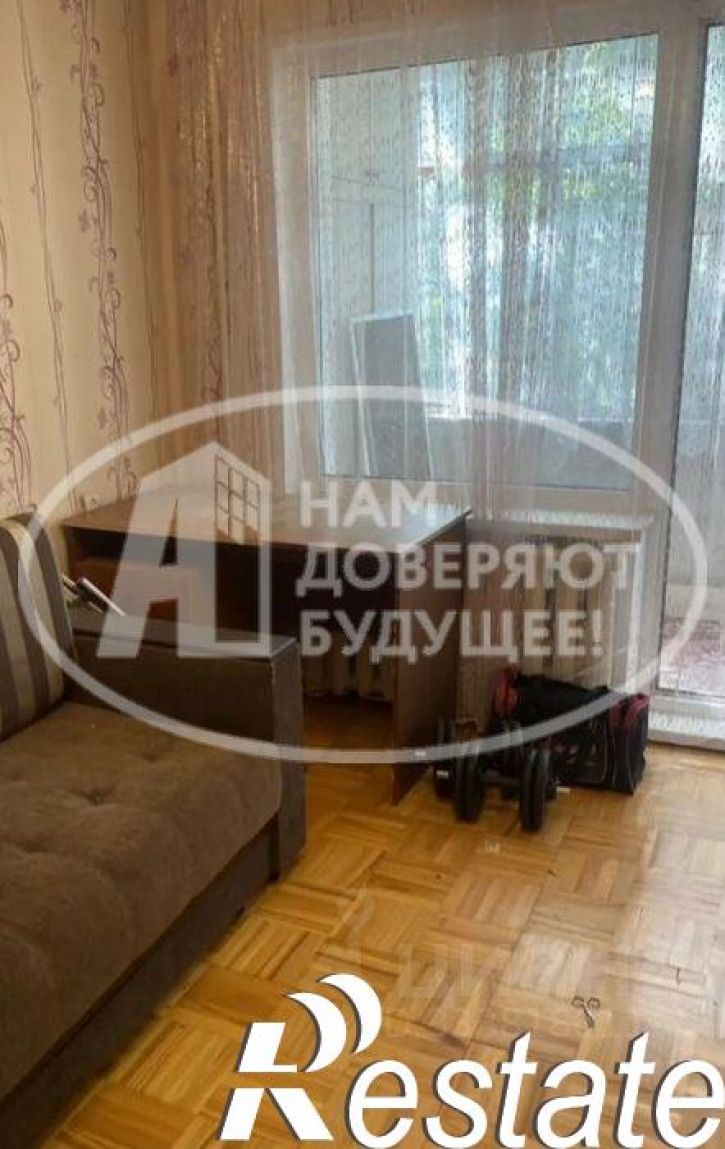 3-комн квартира улица Петрова, 7,  д. 7