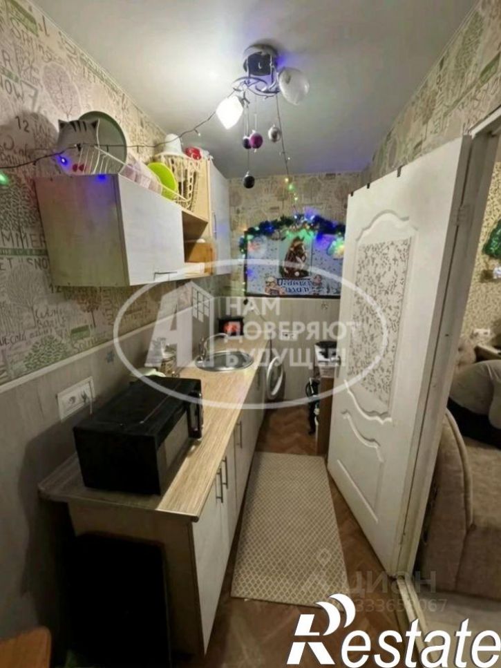 Комната улица Холмогорова, 11В,  д. 11В