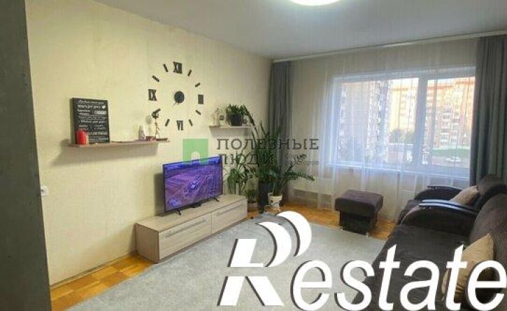 3-комн квартира улица Баранова, 83,  д. 83
