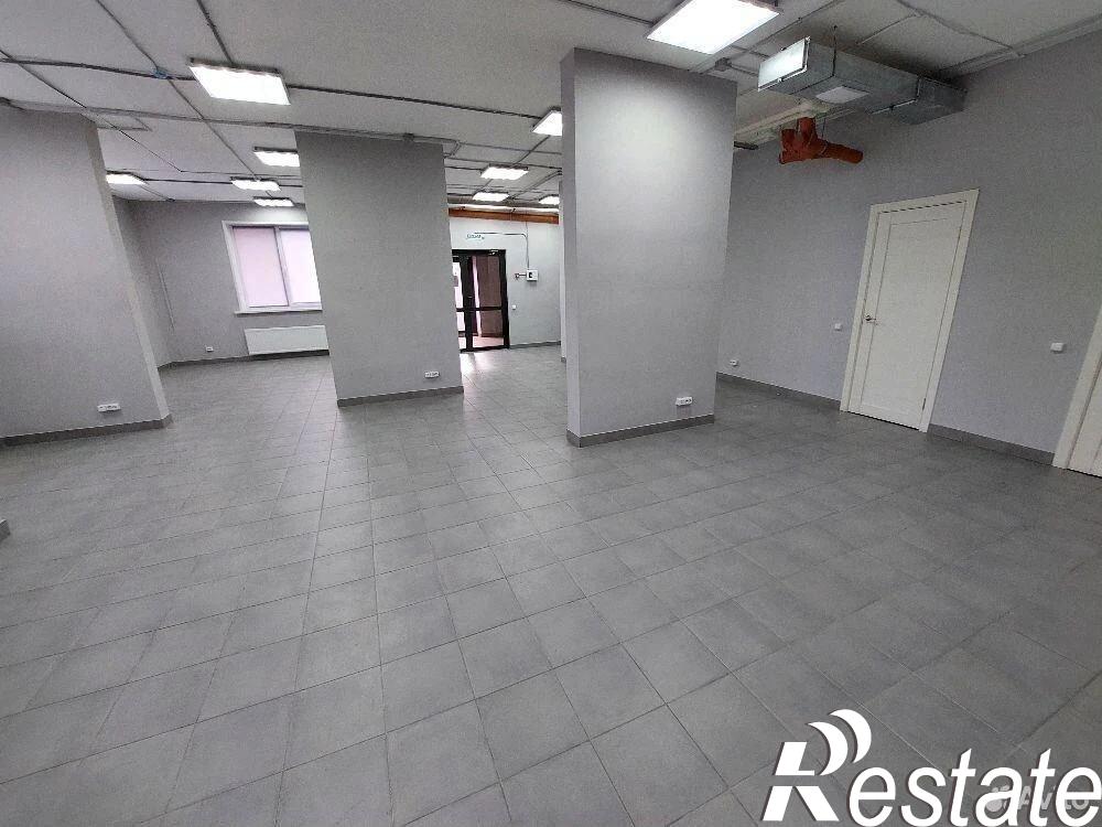 Купить офис, помещение под офис за 9 970 000 рублей на Камбарская улица, 5
