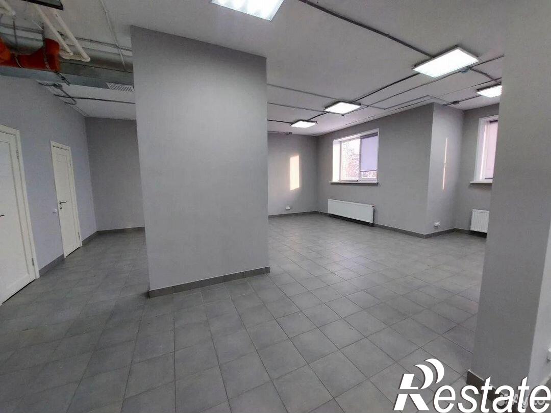 Купить офис, помещение под офис за 9 970 000 рублей на Камбарская улица, 5