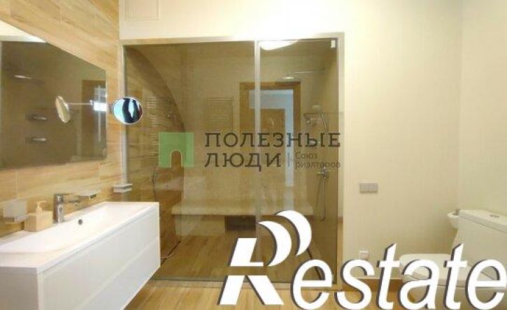 2-комн квартира улица Коммунаров, 247,  д. 247