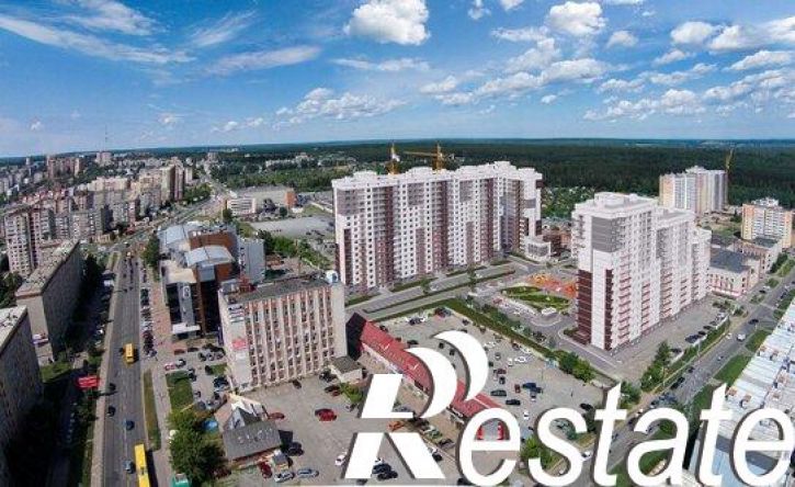 3-комн квартира улица Холмогорова, 15Б,  д. 15Б