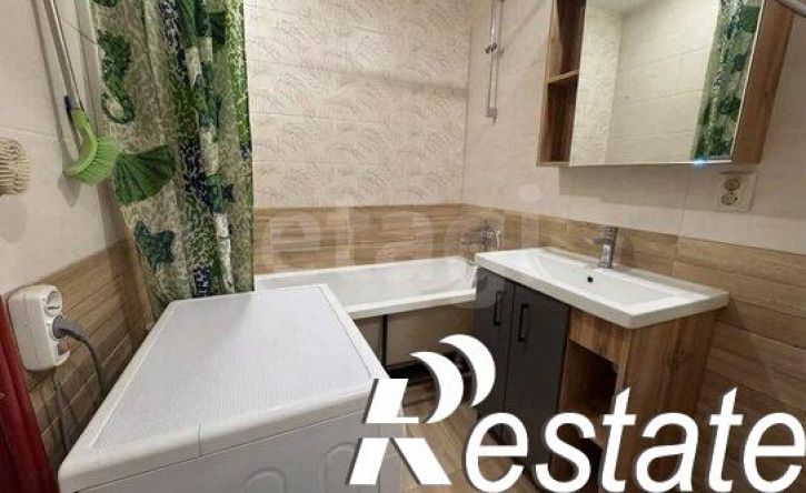 2-комн квартира Локомотивная улица, 38,  д. 38