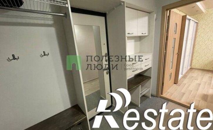 2-комн квартира улица Коммунаров, 349,  д. 349