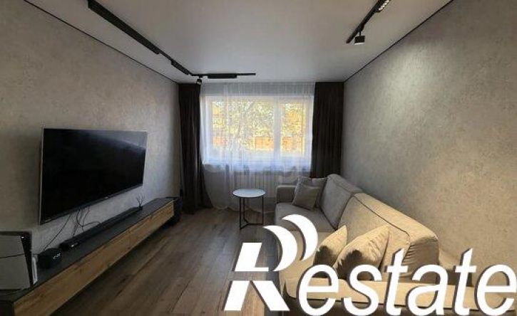 2-комн квартира улица Пугачёва, 141А,  д. 141А