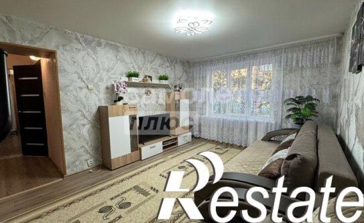 3-комн квартира улица Петрова, 2,  д. 2