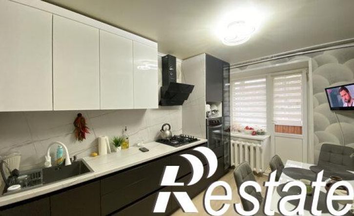 4-комн квартира улица Луначарского, 46,  д. 46