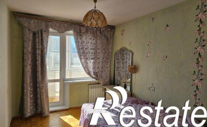 2-комн квартира улица Холмогорова, 27,  д. 27