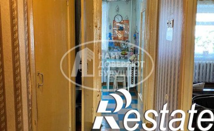 4-комн квартира улица Драгунова, 50,  д. 50