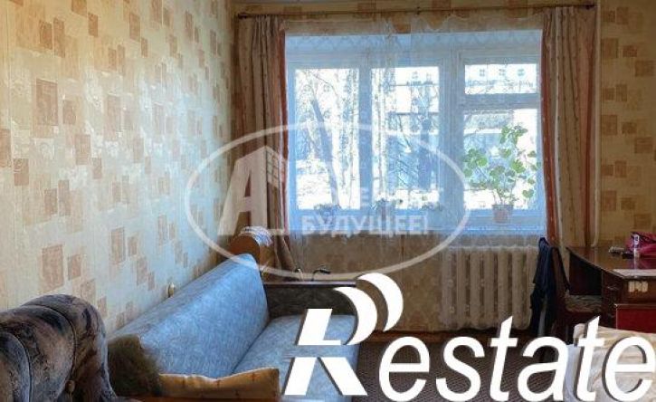 4-комн квартира улица Драгунова, 50,  д. 50