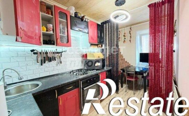 4-комн квартира Клубная улица, 64,  д. 64