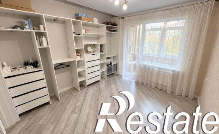 3-комн квартира улица Сабурова, 7,  д. 7