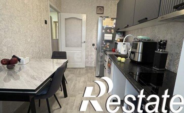 3-комн квартира улица Памяти Баржевиков, 35,  д. 35