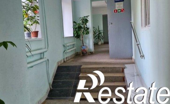 2-комн квартира улица Холмогорова, 37А,  д. 37А