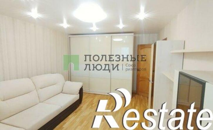 2-комн квартира улица Баранова, 81,  д. 81