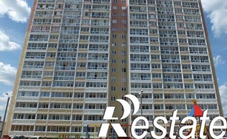 4-комн квартира улица Холмогорова, 67,  д. 67