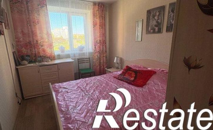 2-комн квартира улица Героя России Ильфата Закирова, 32,  д. 32
